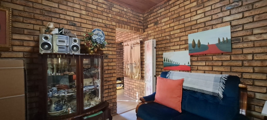 4 Bedroom Property for Sale in La Provance Free State